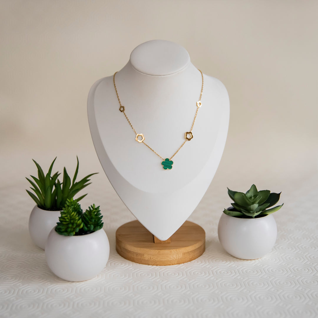 Collier 10