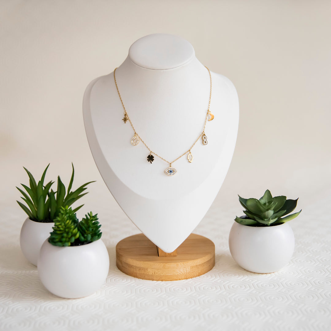Collier 17