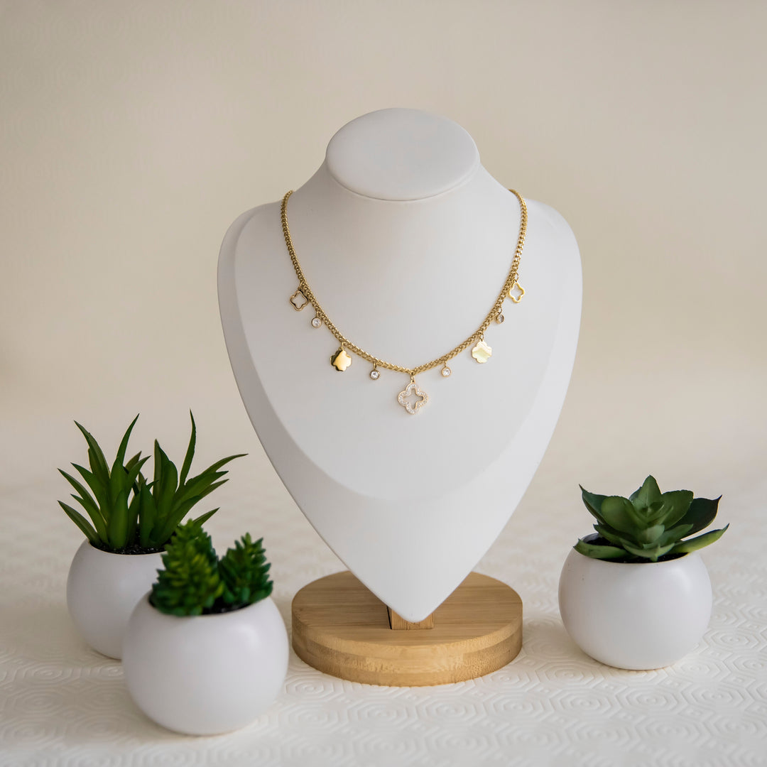 Collier 82